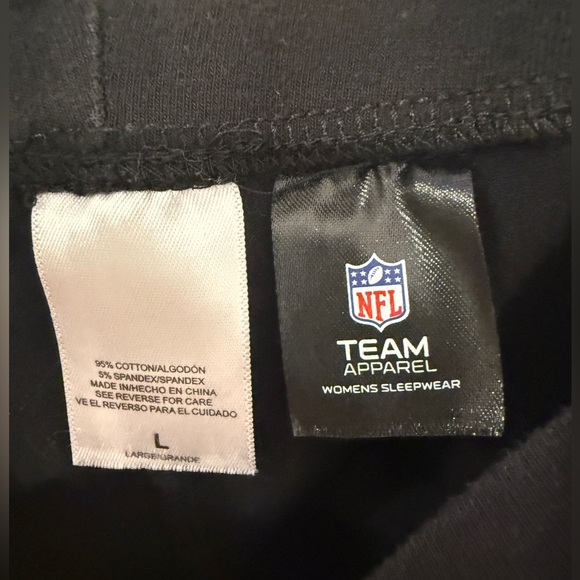 Philadelphia Eagles Women’s Size L NFL Team Apparel Black Logo Sleep Pants - Picture 4 of 5